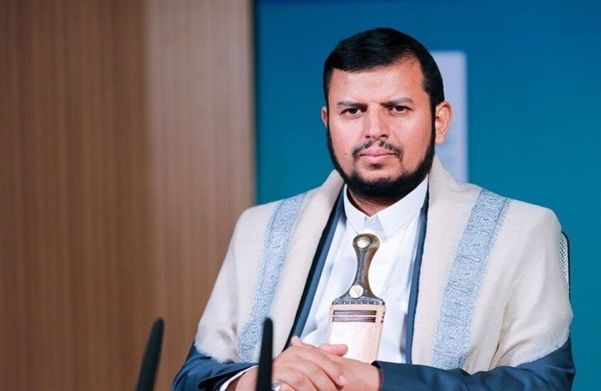 الحوثيون يوجهون تحذيرا لإسرائيل: لن نلتزم الصمت إزاء استمرار الهجمات على لبنان
