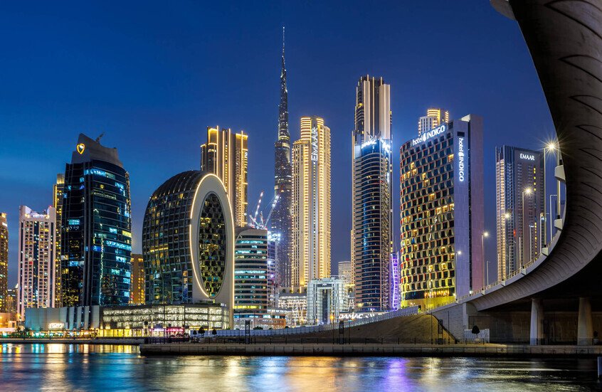 الإمارات: حريق في الطوابق العليا من أبراج الإمارات المالية في دبي وسط غموض حول أسبابه