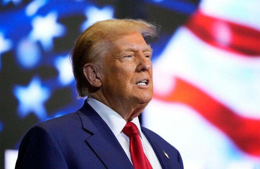 Donald Trump يعلن من فرنسا توقيع مذكرة تفاهم مع إيران (فيديو)
