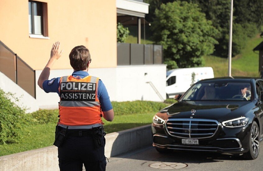 يسرائيل هيوم: إسرائيل تبلغ واشنطن بوجود أنفاق ومراكز قيادة تابعة لحزب الله