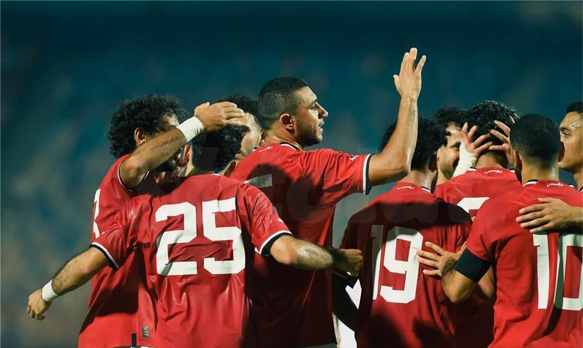 لاعب نيوزيلندا يهاجم مدافع المنتخب المصري: مزق سروالي وتسبب بسقوطي على منطقة حساسة