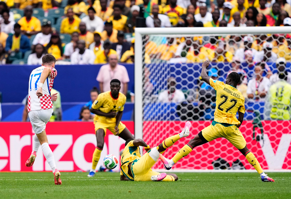 كرواتيا تحسم وصافة المجموعة 12 في كأس العالم بفوز صعب على Ghana national football team