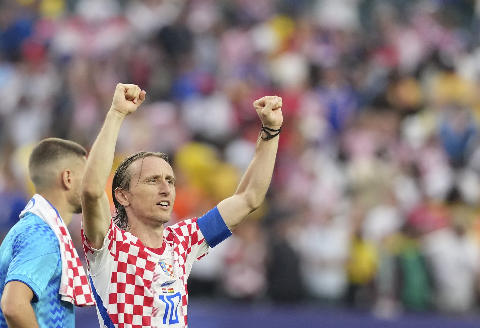 مودريتش يتجاوز مارادونا ويحقق إنجازًا تاريخيًا في كأس العالم