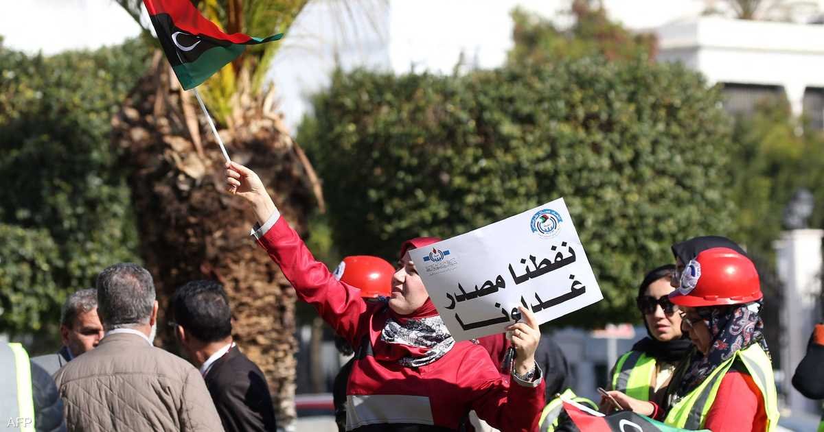 اقتحام وأعمال شغب في ليبيا تتسببان بتوقف حقل نفطي واضطرابات في الكهرباء