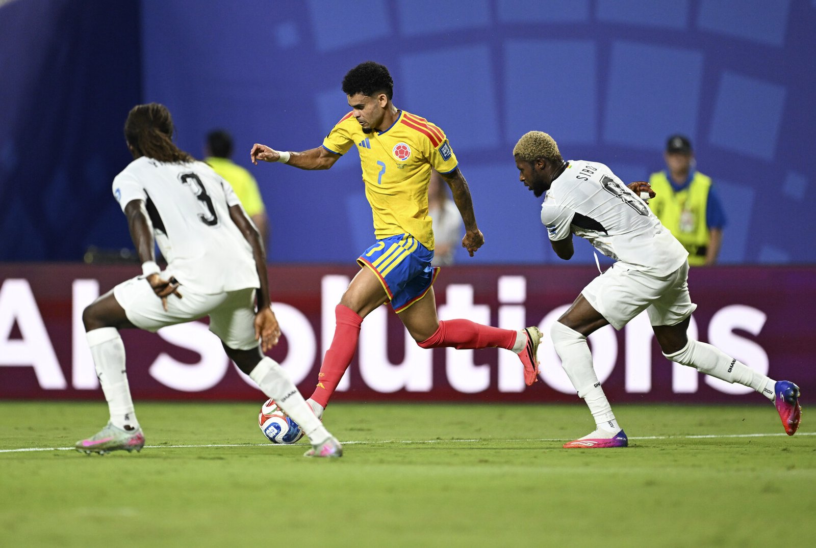 كولومبيا تهزم غانا وتحجز آخر بطاقات التأهل إلى دور الـ16 في مونديال 2026