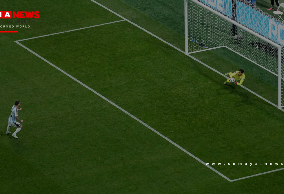مصطفى شوبير يحبط ميسي ويضاعف رقمه القياسي السلبي في كأس العالم