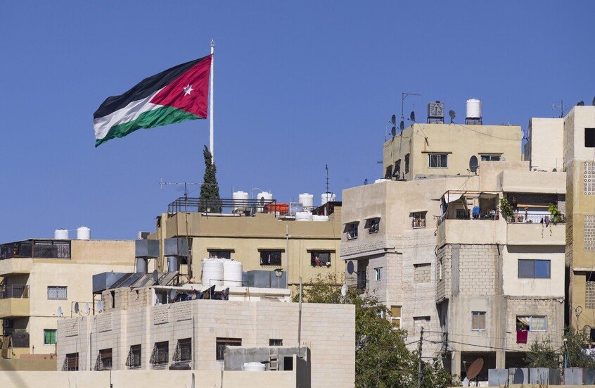 بعد استهداف قاعدة جوية أمريكية في الأردن.. الحرس الثوري الإيراني يوجّه رسالة إلى الأردنيين