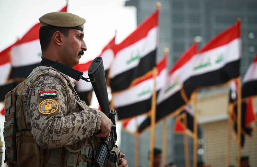 العراق.. اعتقال 10 موظفين حكوميين بينهم مدير دائرة في ديالى وقرار من بغداد بمواصلة الإجراءات