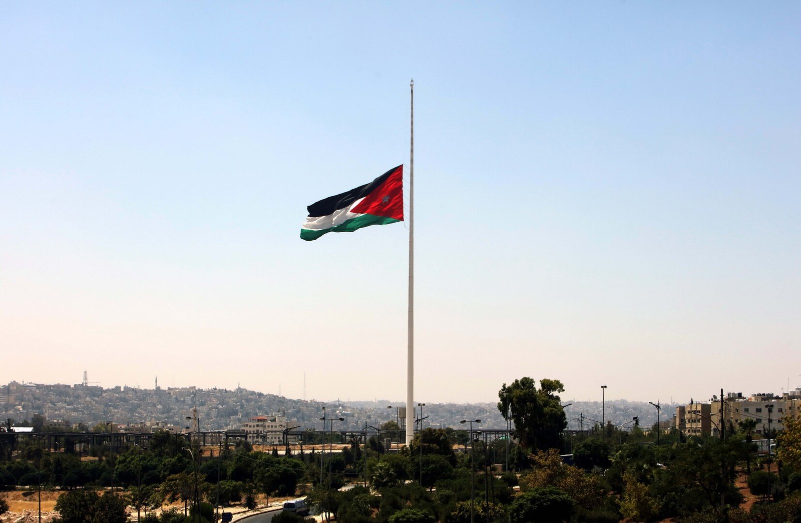الجيش الأردني: إسقاط 3 صواريخ باليستية إيرانية