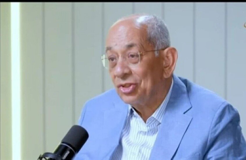 جدل متجدد حول مصير أموال المواطنين في عهد مبارك وسط روايتين متناقضتين