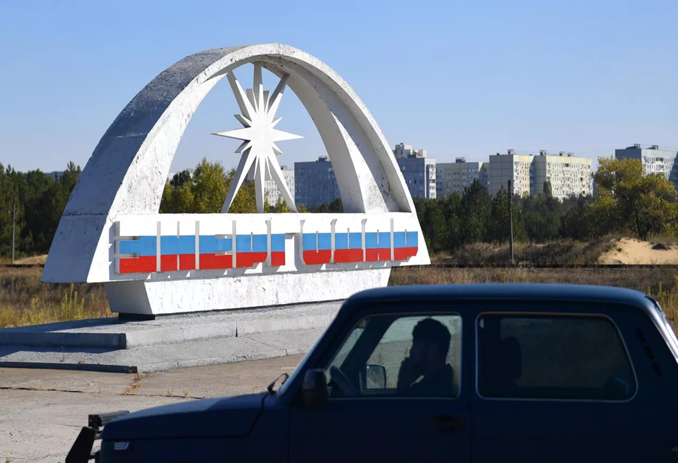 عمدة إنرغودار: إصابة أربعة مدنيين في هجومين أوكرانيين استهدفا منشآت مدنية