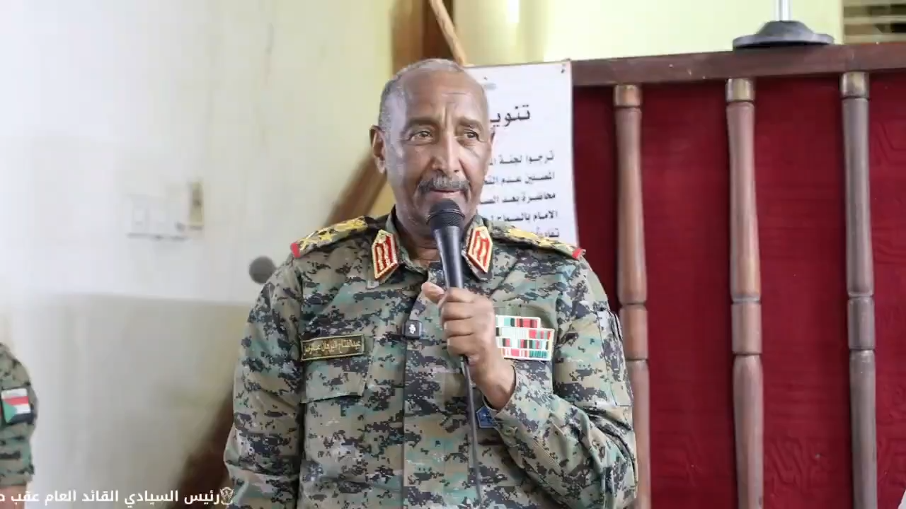 السودان.. البرهان يتعهد بطرد "قوات الدعم السريع" والتصدي للتهديدات الخارجية (فيديو)
