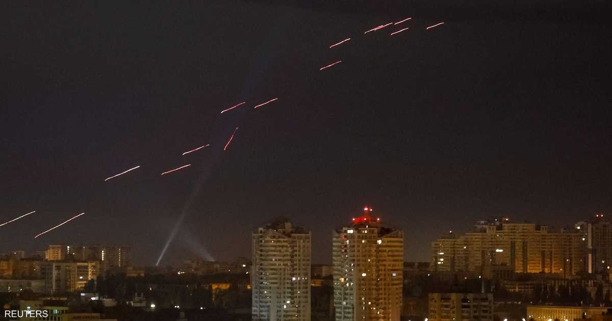 أوكرانيا تعلن إسقاط 97 مسيرة روسية خلال هجوم جوي