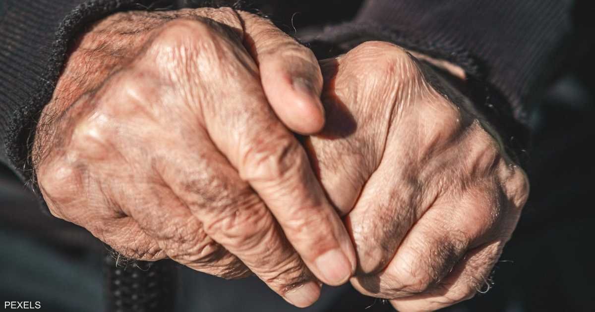 تريد إطالة عمرك؟.. طبيبة تكشف 5 عادات يغفل عنها كثيرون