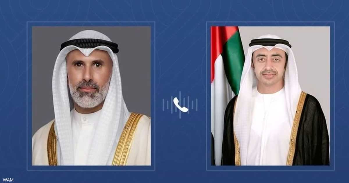 عبدالله بن زايد يتلقى اتصالًا هاتفيًا من وزير الخارجية الكويتي