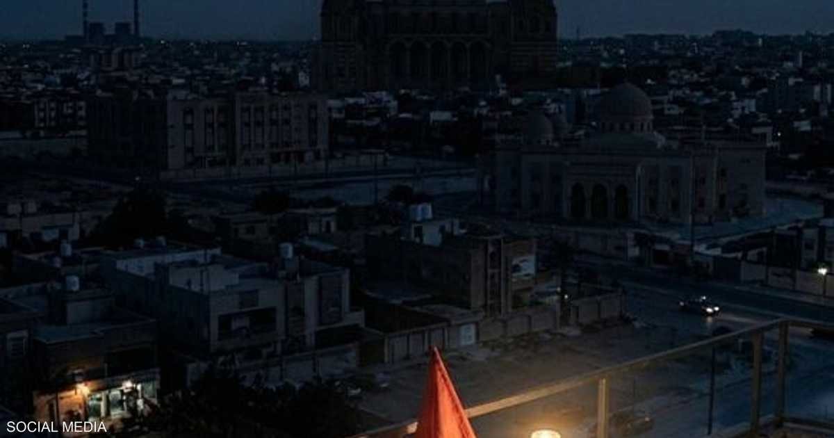 انفجار يهز شبكة الكهرباء.. انقطاع واسع للتيار يغرق غرب ليبيا في الظلام