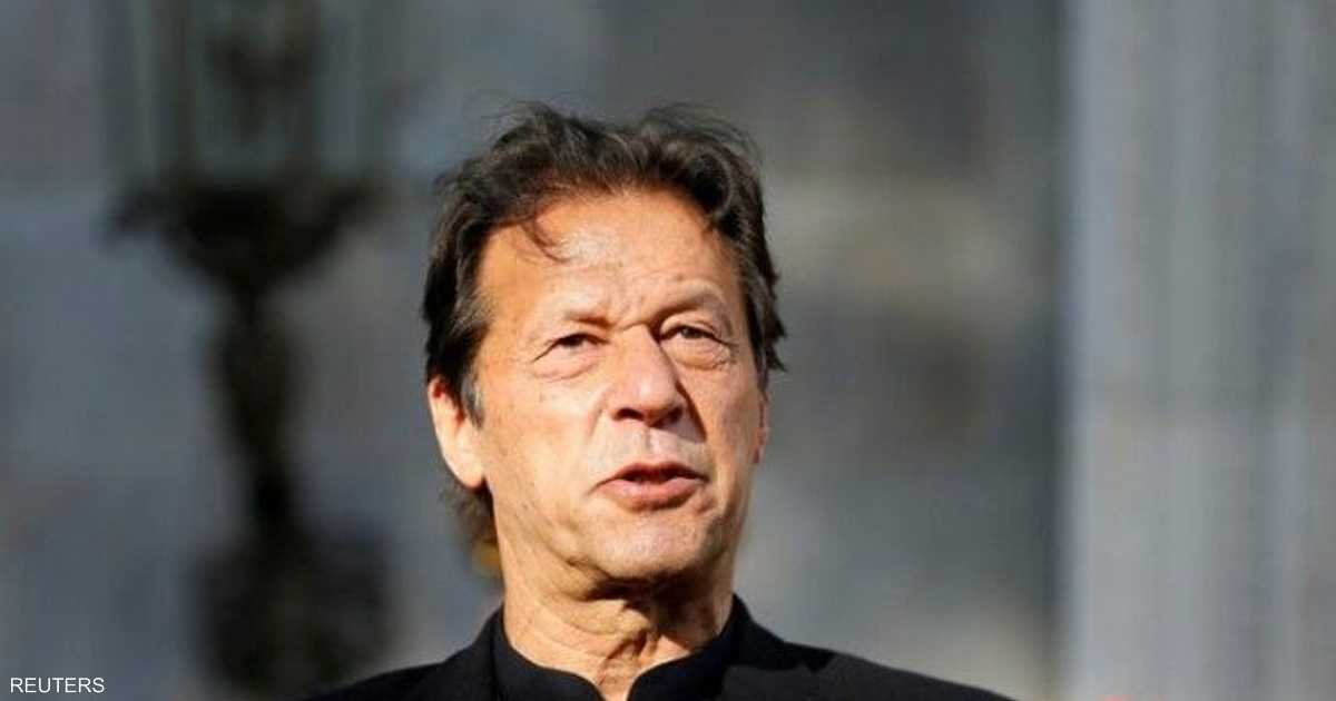 إعادة عمران خان إلى السجن بعد نقله إلى المستشفى