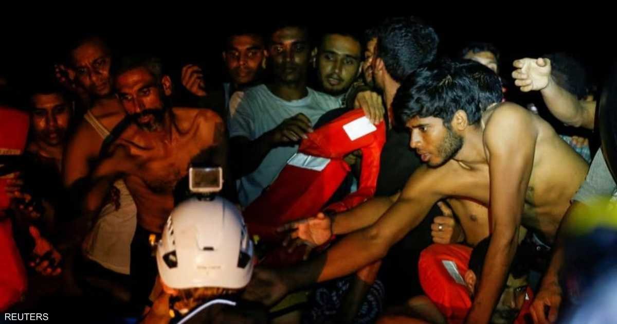 فقدان 13 تونسيًا بعد غرق مركب مهاجرين قبالة تونس