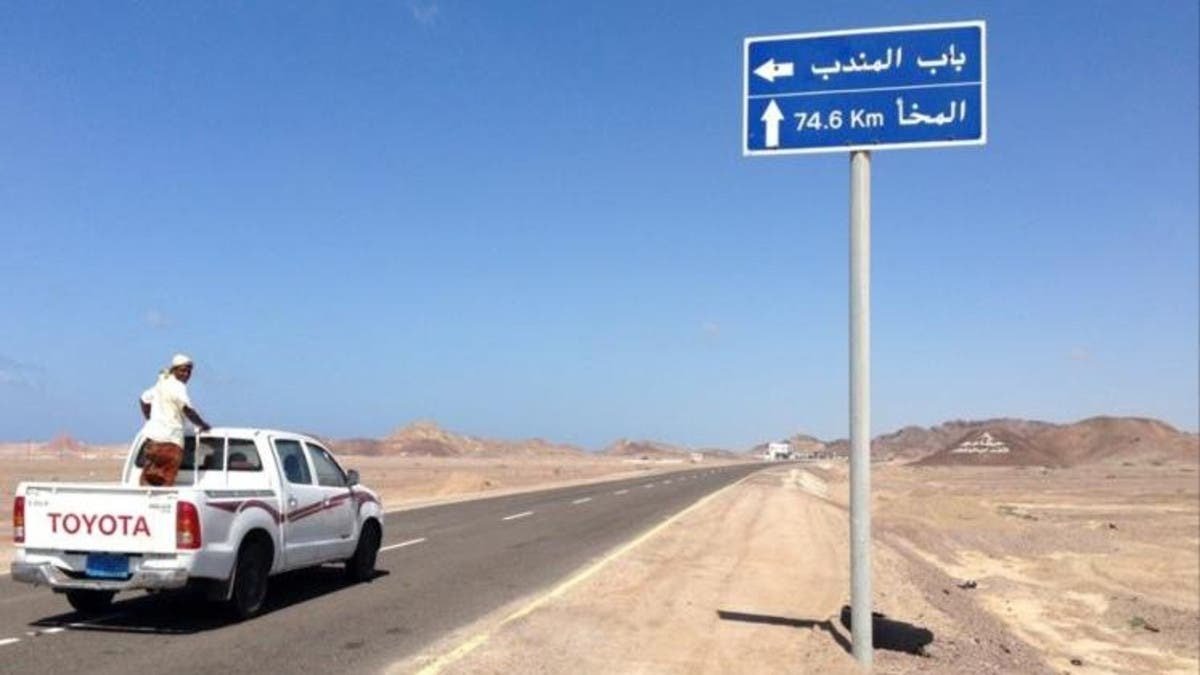 الحوثيون يتوعدون الرياض بتصعيد مماثل ويؤكدون اعتماد معادلة “الحصار بالحصار”