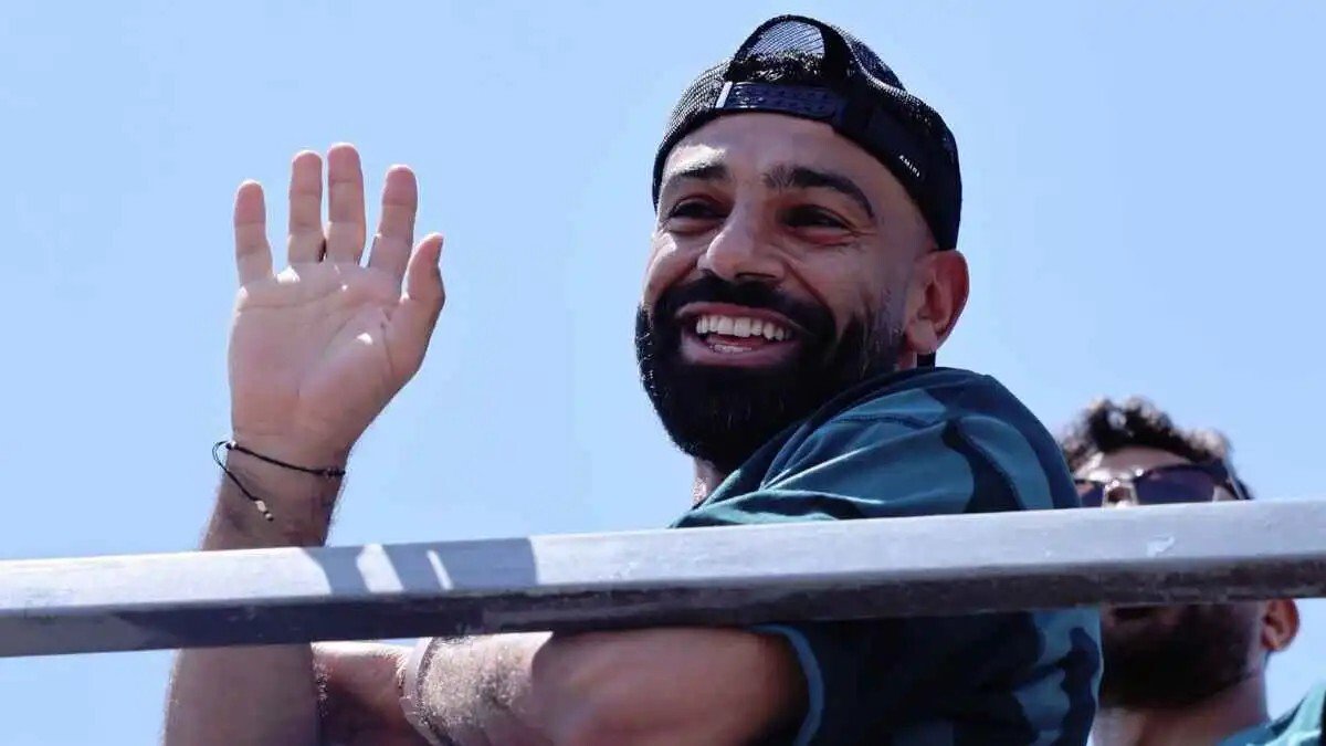 بشكتاش يعلق لأول مرة على اقتراب انتقال محمد صلاح إلى طرابزون سبور