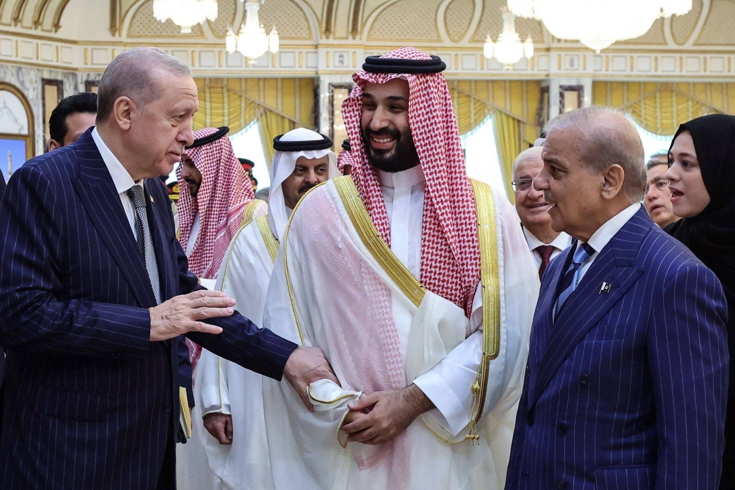 صمت سياسي وإعلامي.. تقرير عبري يزعم انهيار اتفاق مكة للدفاع المشترك عقب الهجمات على السعودية