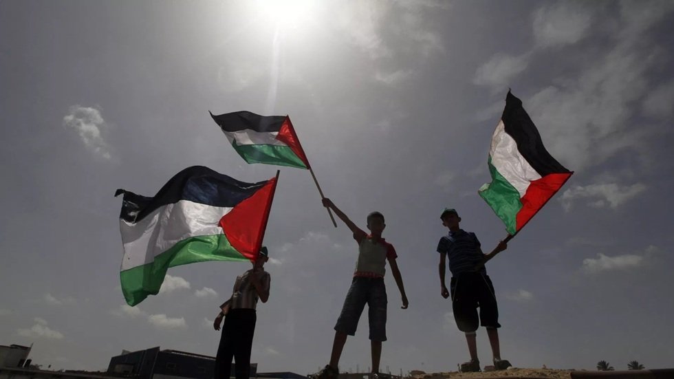 مستشار الرئيس الفلسطيني: نثمّن دعم روسيا وبوتين للقضية الفلسطينية