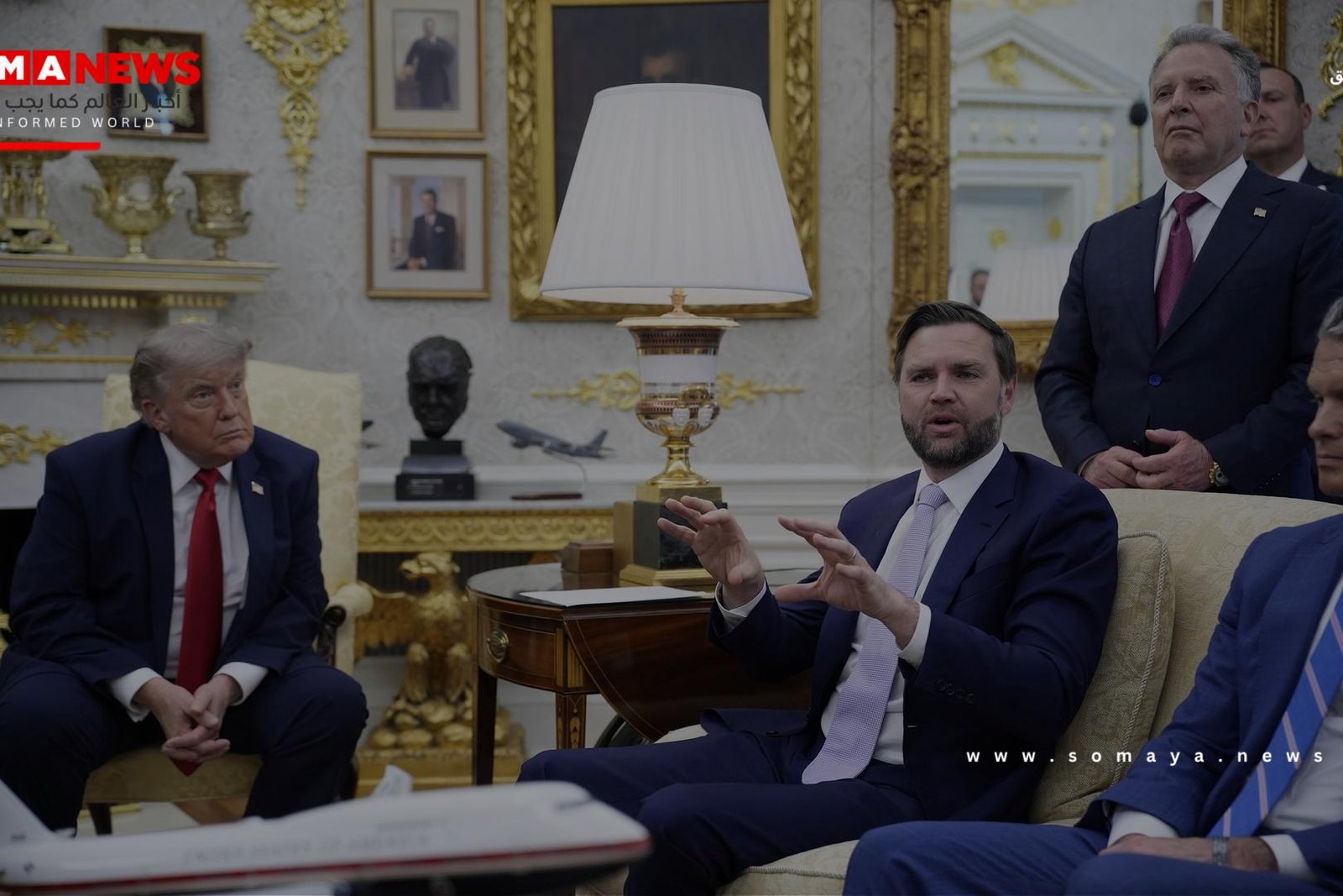 WSJ: فانس نصح ترامب قبيل حرب إيران ومديرة الاستخبارات حذرت من اغتيال خامنئي