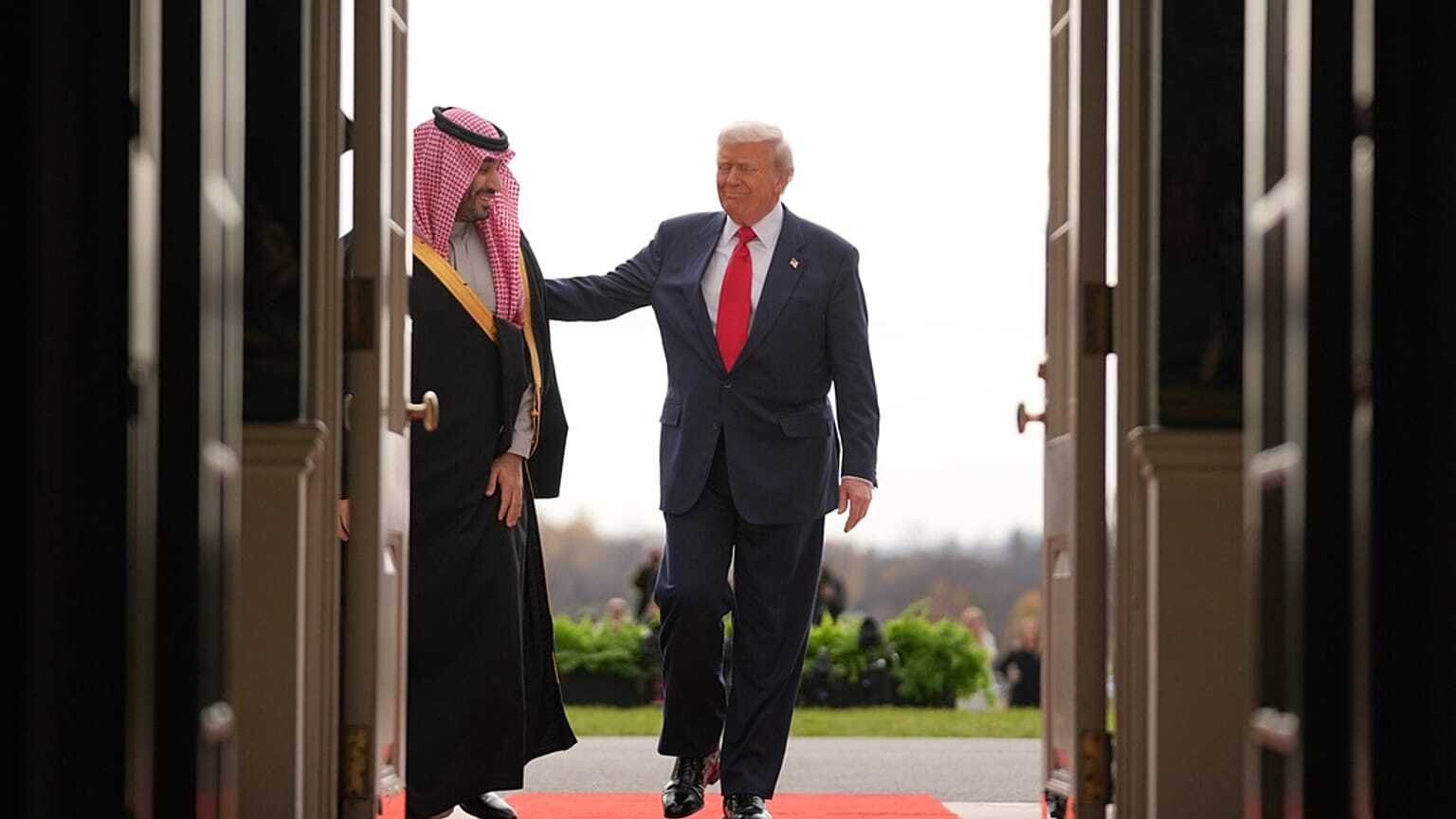 بكلمات ترامب.. واشنطن تحتفي في الرياض بذكرى ميلاد محمد بن سلمان