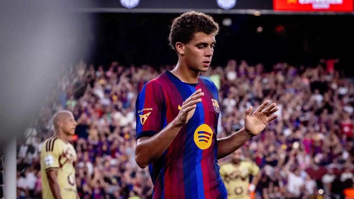 وبرشلونة جدد عقد اللاعب حتى 30 يونيو 2030، مع رفع قيمة الشرط الجزائي إلى نحو 150 مليون يورو وفق تقارير إسبانية.