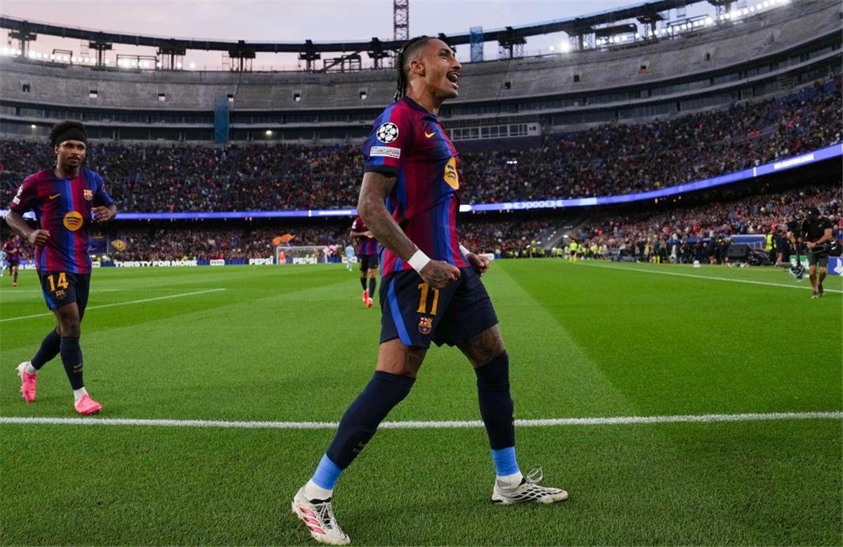 رافينها يستهدف رقما قياسيا في مباراة برشلونة وليفانتي