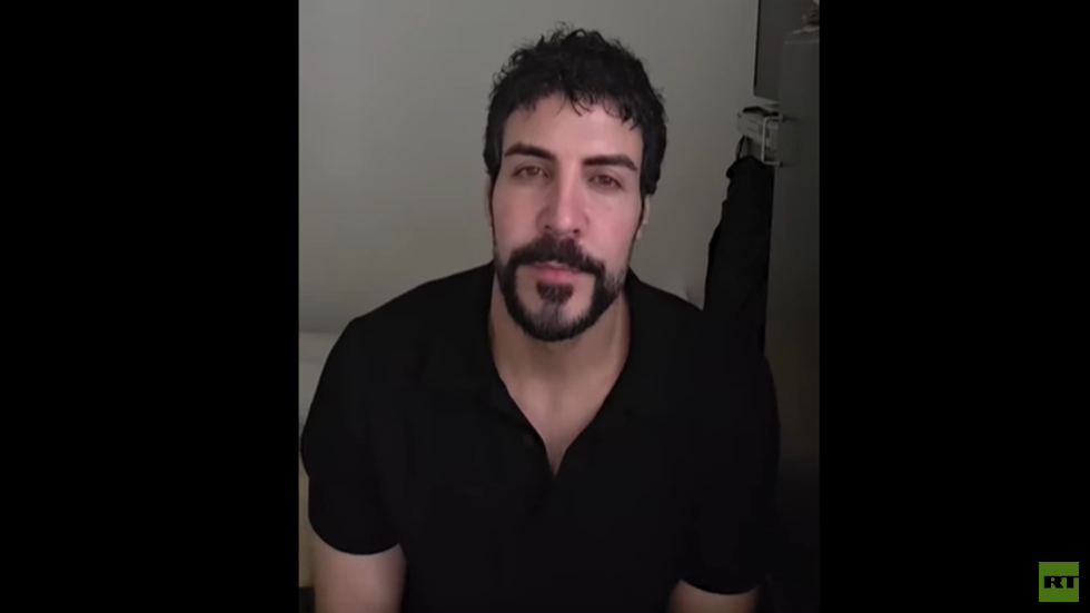 من احتجاز شقيقه إلى إخلاء منزل أسرته.. الفنان لجين إسماعيل يكشف التفاصيل