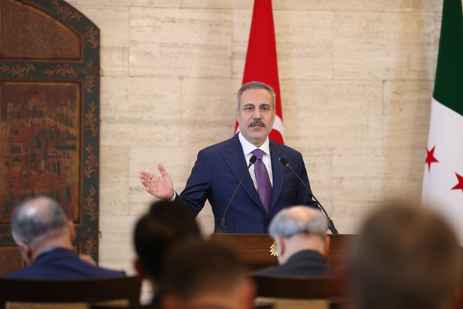 فيدان: إسرائيل تشكل التهديد الأكبر لجر سوريا إلى مزيد من عدم الاستقرار