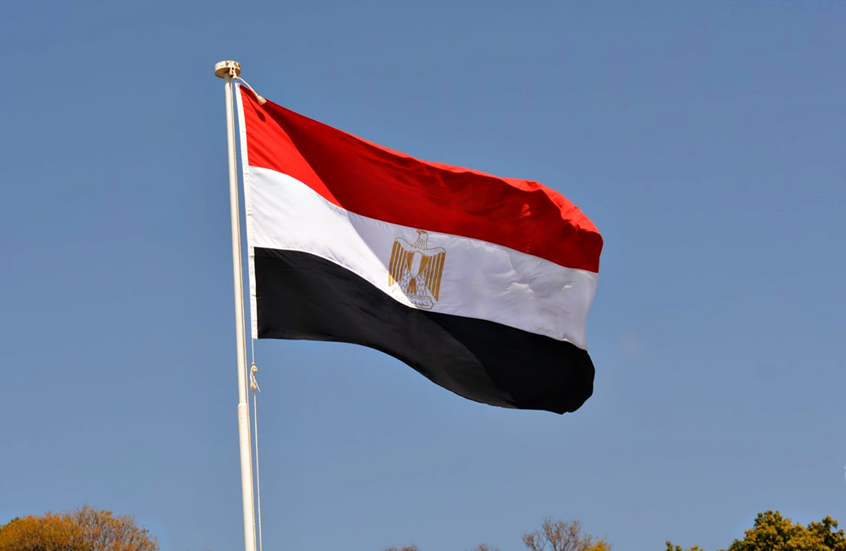 السيسي يحذر المصريين: ما حدث في 2011 لم ينتهِ.. ومصر الناجي الوحيد في المنطقة