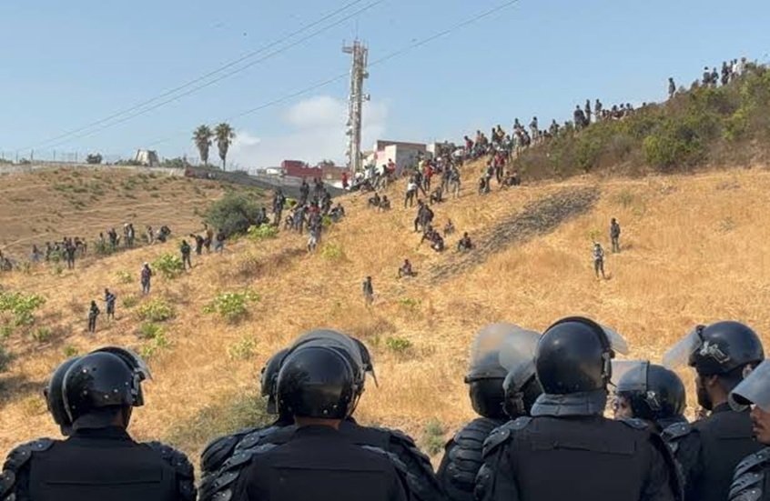 استنفار أمني مغربي على حدود سبتة تحسبًا لمحاولة اقتحام جماعي تزامنًا مع الانتخابات