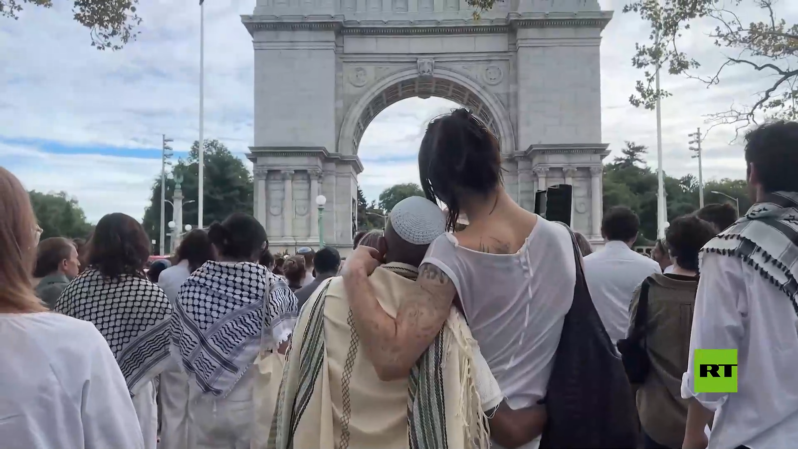 نيويورك.. يهود يحيون ذكرى فلسطينيين قتلوا في غزة بمناسبة "يوم الغفران"