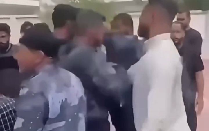 ليبيا.. القوة المكلفة بحماية مقر حكومة الوحدة الوطنية تفض وقفة للأطباء بالقوة