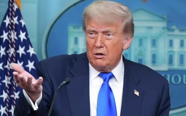 ترامب ينفي وجود تقرير لـ "أكسيوس" عن عرض لتخفيف العقوبات على إيران ويطالب بسحبه