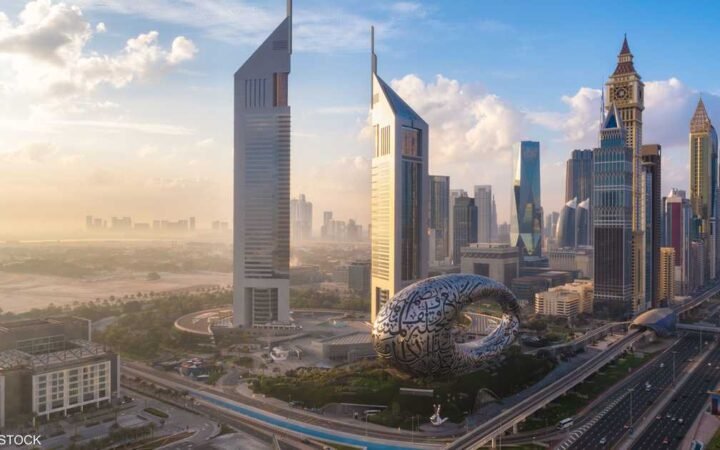 قرب التريليون درهم.. نمو اقتصاد الإمارات خلال نصف عام