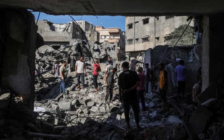 صاروخان وحريق.. غارة إسرائيلية تقتل 5 أشخاص في غزة