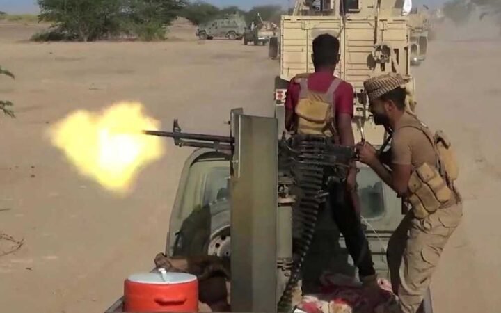 هل تستخدم إيران الحوثيين لتشتيت الضغط عليها؟