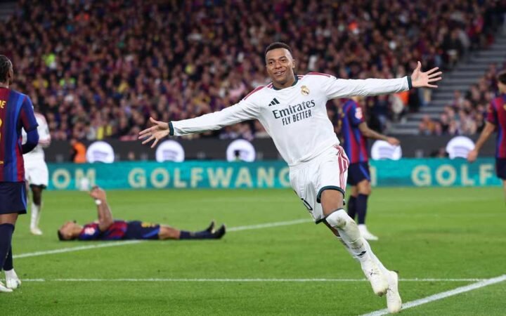 بثنائية مبابي.. ريال مدريد يحسم الكلاسيكو أمام برشلونة