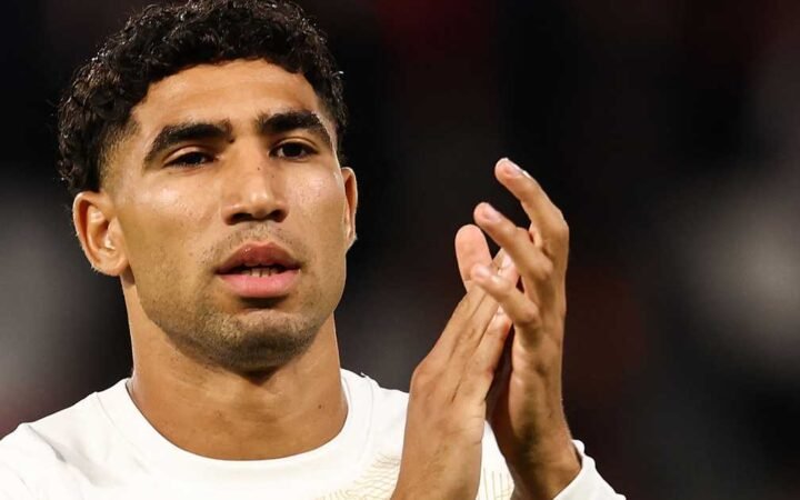 الكرة الذهبية.. حكيمي في قائمة أفضل 15 لاعبا بالعالم