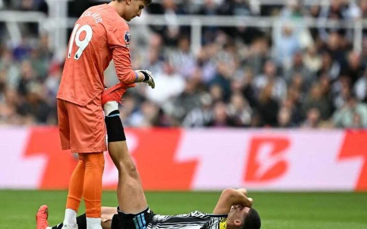 "شبيه بونو" على رادار ليفربول.. حارس يوناني يثير الاهتمام