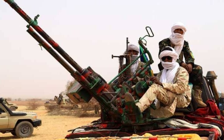 وفد أزواد في شرق ليبيا.. ماذا وراء اللقاءات مع صدام حفتر؟