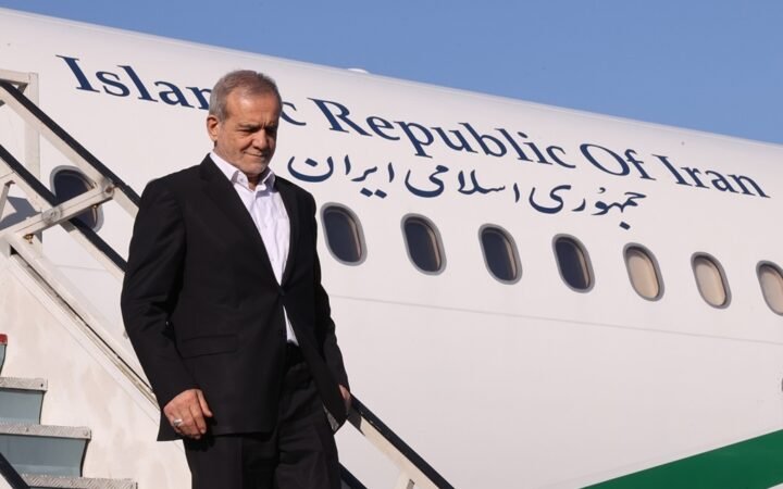 تبون يعلق على الهبوط التقني لطائرة الرئيس الإيراني بالجزائر
