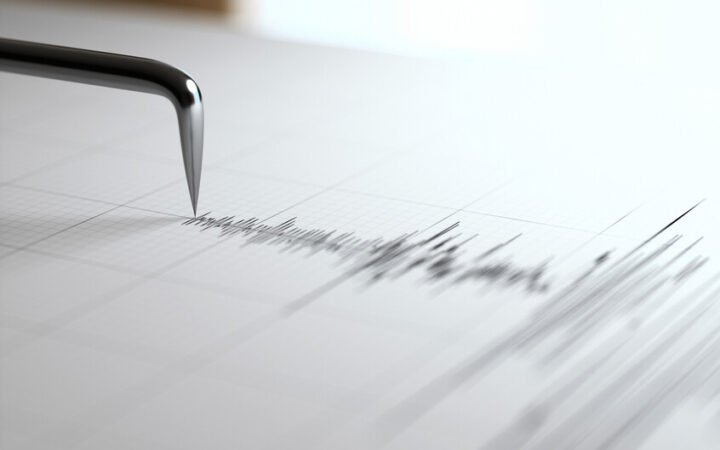 ثلاث هزات أرضية متتالية في تركيا شعر بها سكان الشمال السوري.