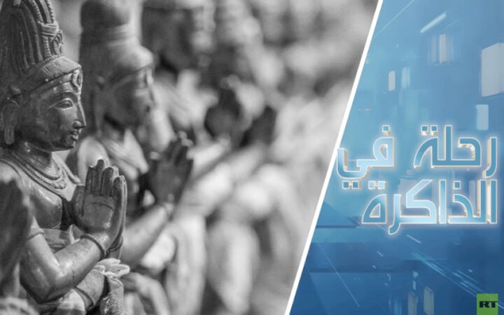 كيف تختلف التصورات التوحيدية عن الإله عن تصورات الديانات الدارمية؟