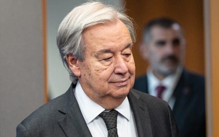 غوتيريش يزور مقر فريق المراقبين العسكريين الأمميين في الهند وباكستان