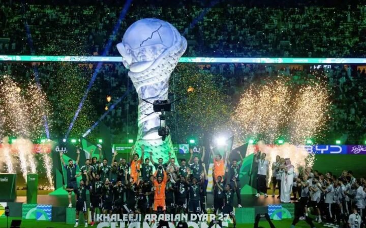 أول تعليق من رئيس الاتحاد السعودي لكرة القدم بعد تتويج السعودية بكأس الخليج (فيديو)