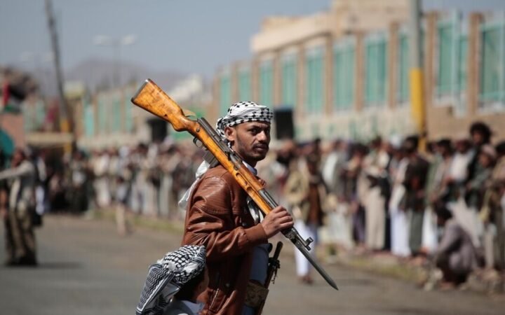 الخارجية اليمنية تحدد شروط للسلام في البلاد أولها استعادة المؤسسات وحصر السلاح ورفض تقاسم السلطة مع الحوثيين